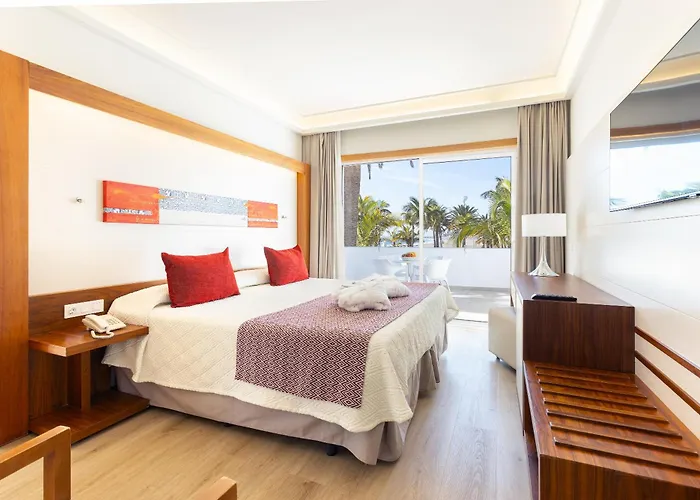 Hotel Hipotels La Geria 4*