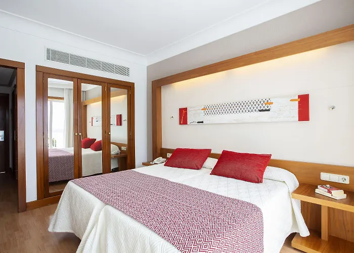 Hipotels La Geria Hotel 4*